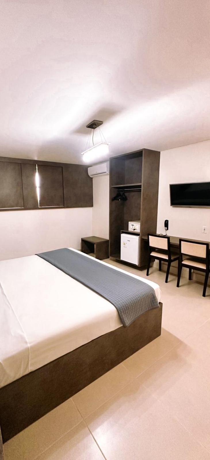 Hotel Rancho Verde Barreiras  Bagian luar foto
